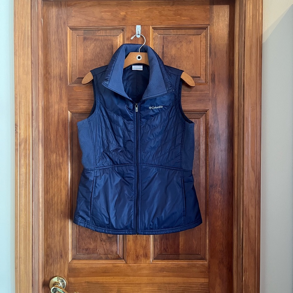 Columbia Women's Dark Blue Quilted Vest